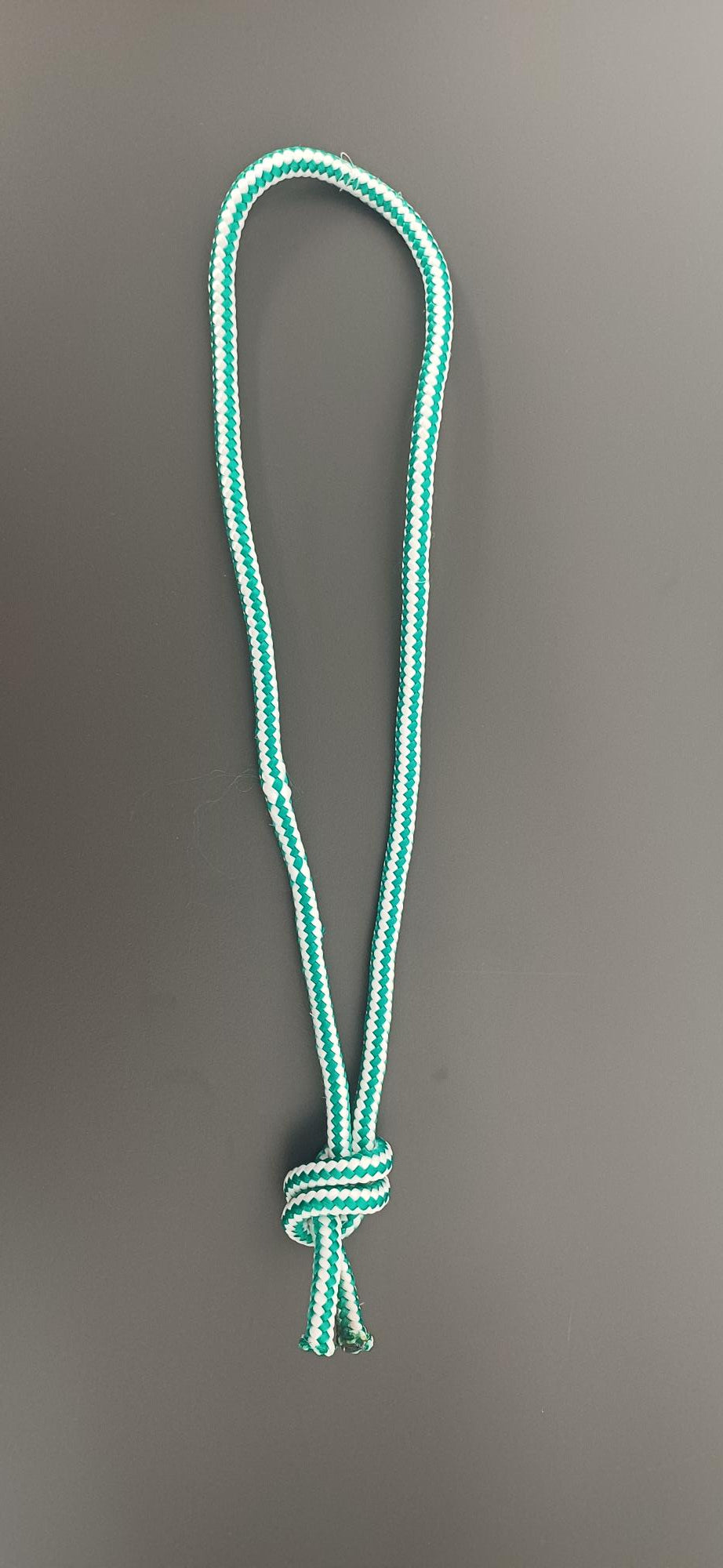 Kg. Tomiza TRENZADA BLANCO/VERDE 8MM. 100CM.