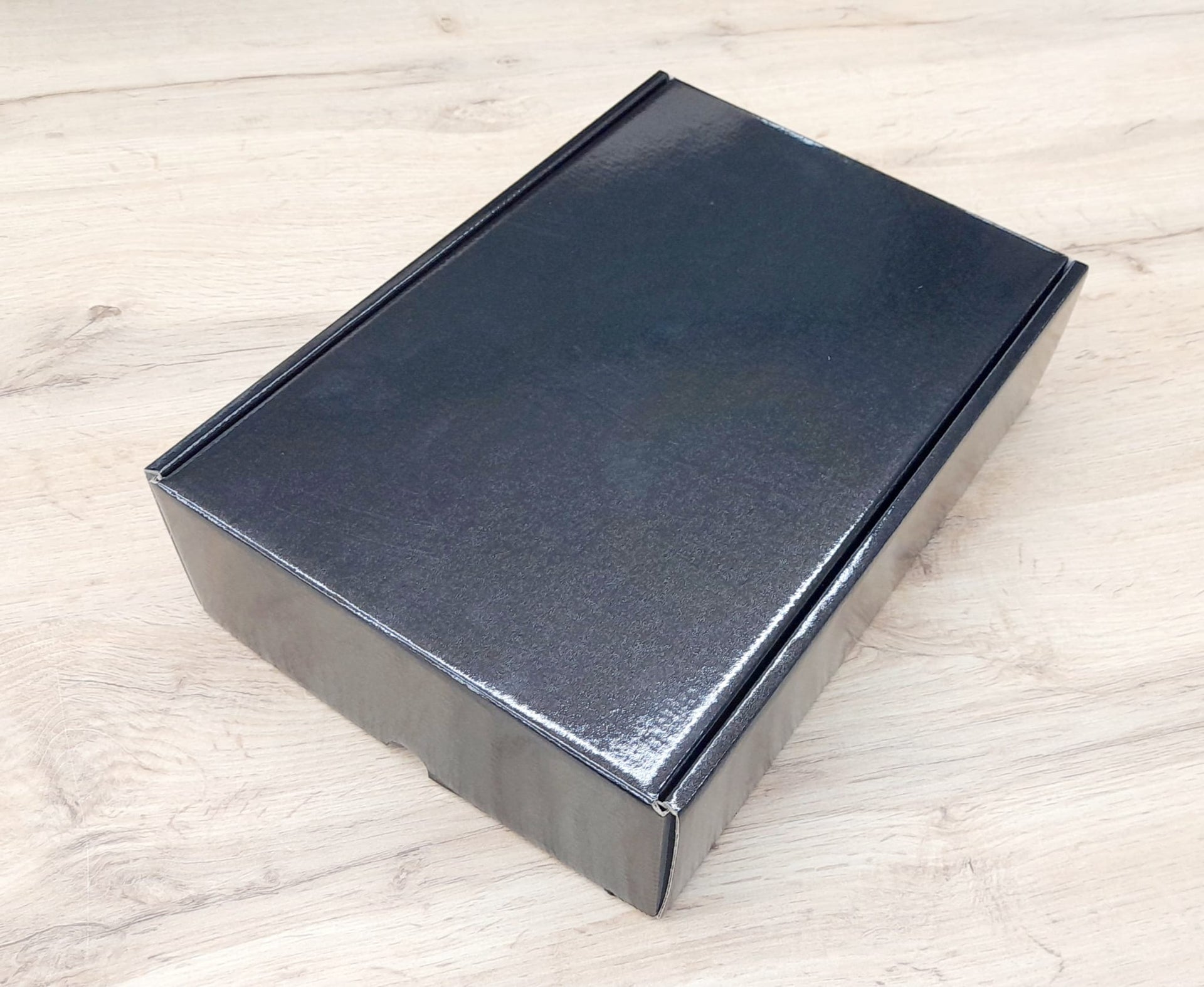 Caja estuche NEGRO 305x220x80mm.