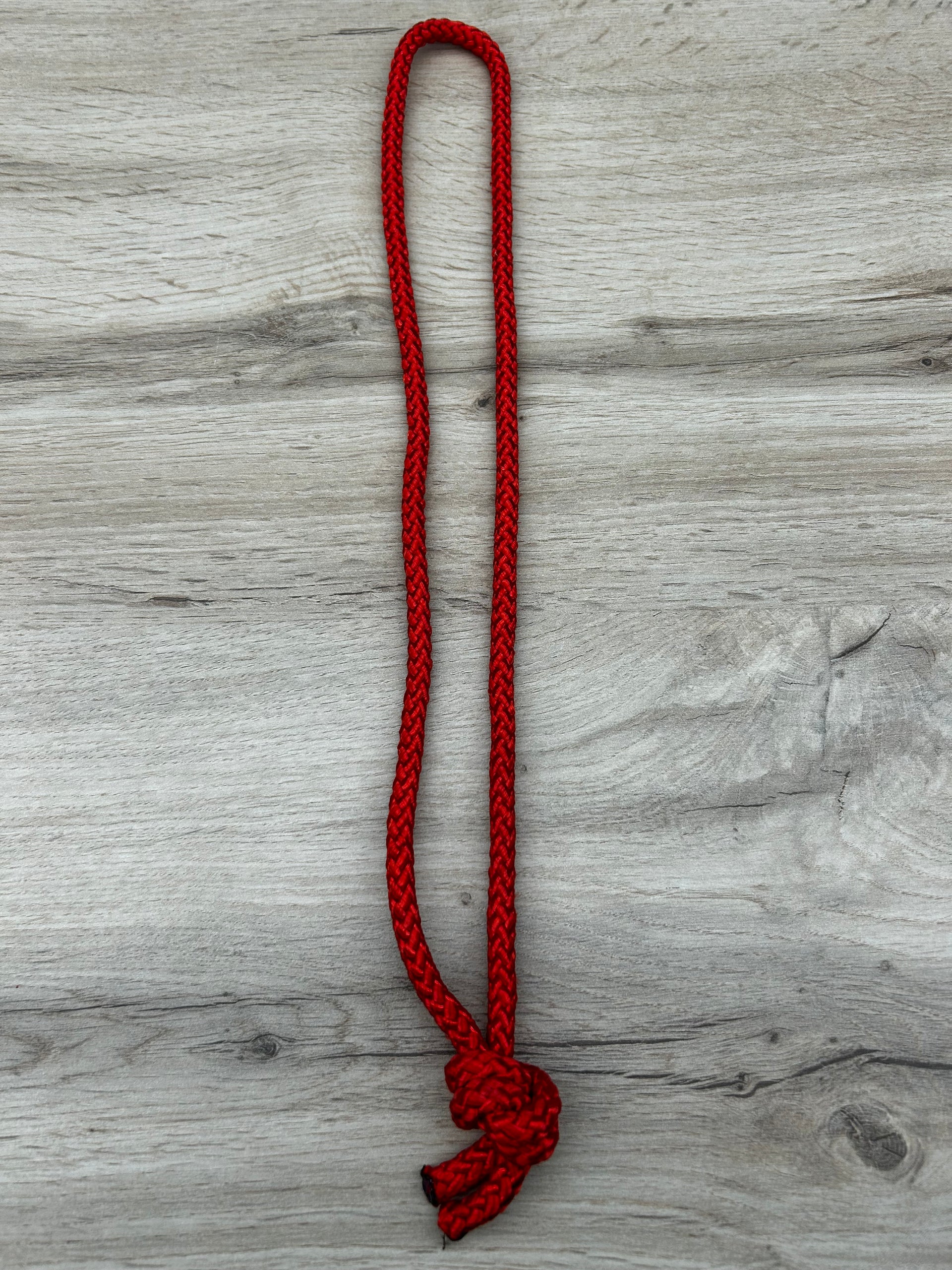 OFERTA. Kg. Tomiza Fibra TRENZADA 1X1 FINO ROJA CORTA.