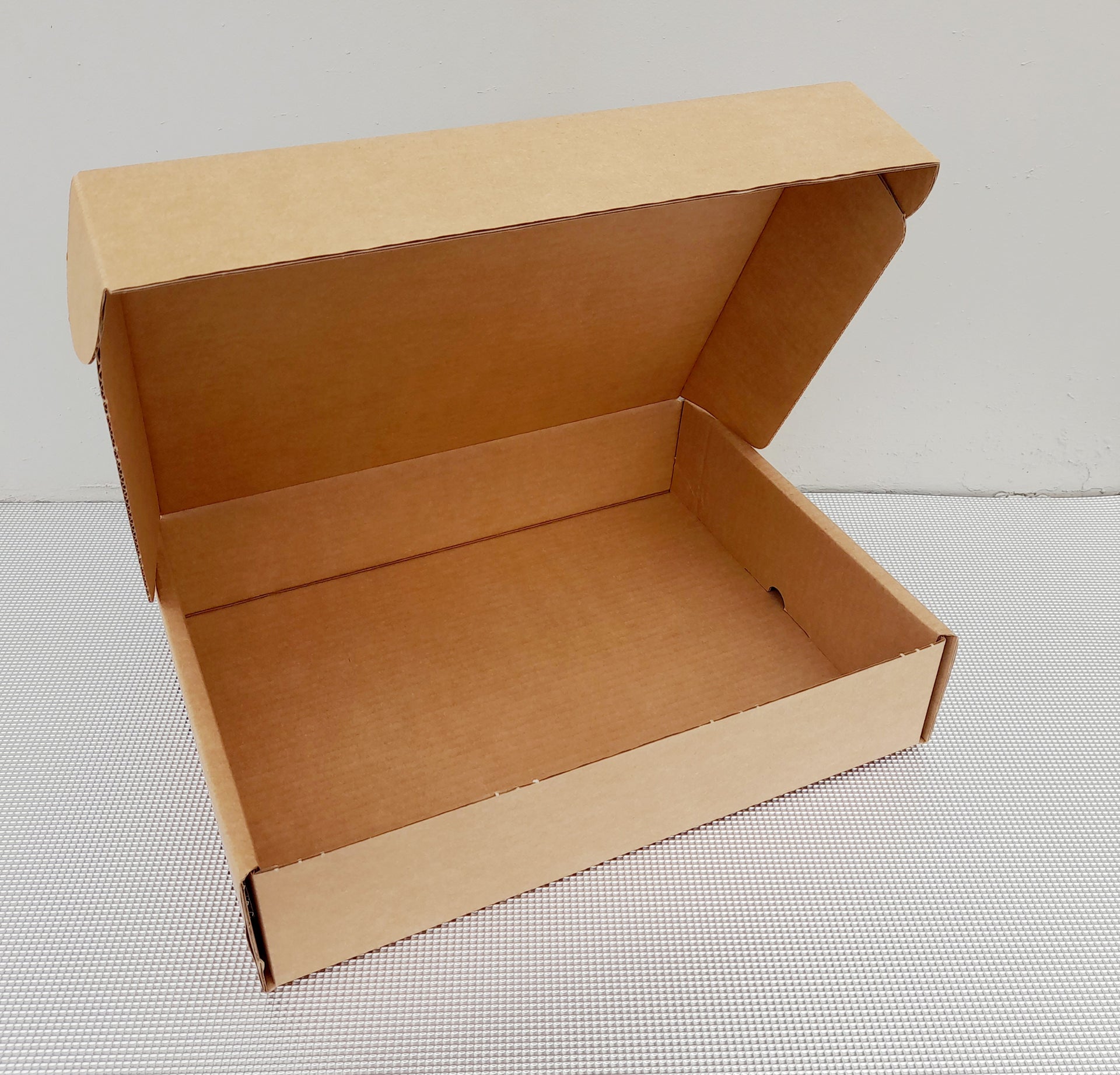 Caja / Estuche KRAFT 387x284x82.
